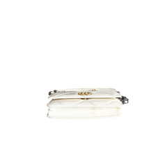 Chanel 19 Wallet On Chain