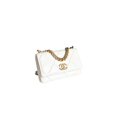 Chanel 19 Wallet On Chain