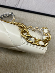 Chanel 19 Wallet On Chain
