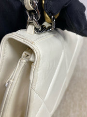 Chanel 19 Wallet On Chain