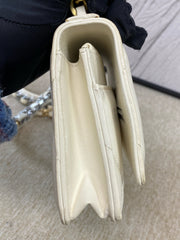 Chanel 19 Wallet On Chain