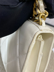 Chanel 19 Wallet On Chain