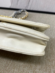 Chanel 19 Wallet On Chain