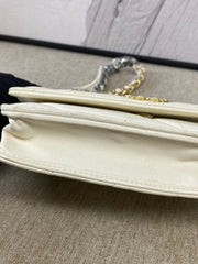 Chanel 19 Wallet On Chain