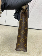 Louis Vuitton Toiletry Pouch 26 Monogram