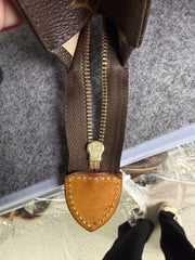 Louis Vuitton Toiletry Pouch 26 Monogram