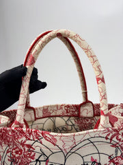 Dior Book Tote Valentine's Day Large