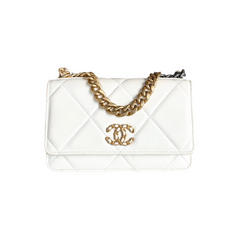 Chanel 19 Wallet On Chain