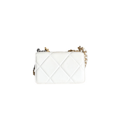Chanel 19 Wallet On Chain